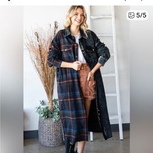 Oli & Hali Grey plaid with teal. Super cute. Brand new!!